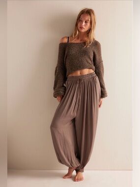 Free People Sleepover Crush Ballon Pants  in Leafless Tree. Size Small. NWT